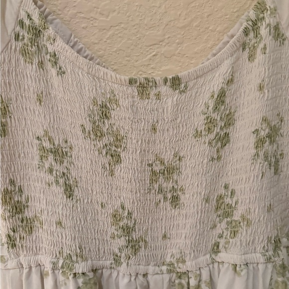 Hollister White Maxi Dress with Green Floral Design - Picture 8 of 9